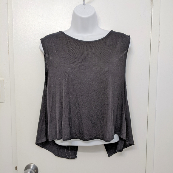 Aritzia Tops - Wilfred open back tank size xs